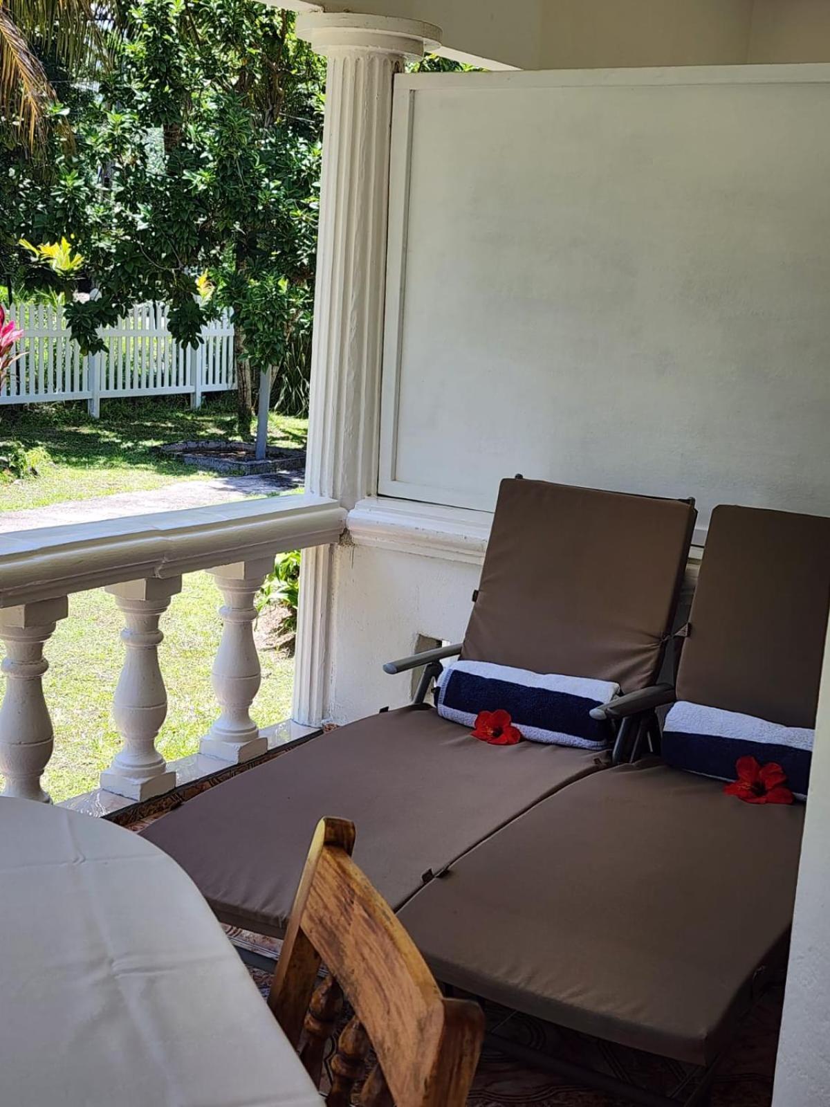 Skyblue Guesthouse - Self Catering باي سانت آن المظهر الخارجي الصورة