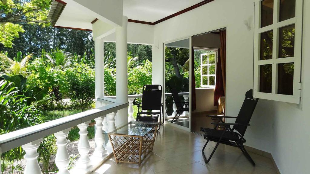 Skyblue Guesthouse - Self Catering باي سانت آن الغرفة الصورة