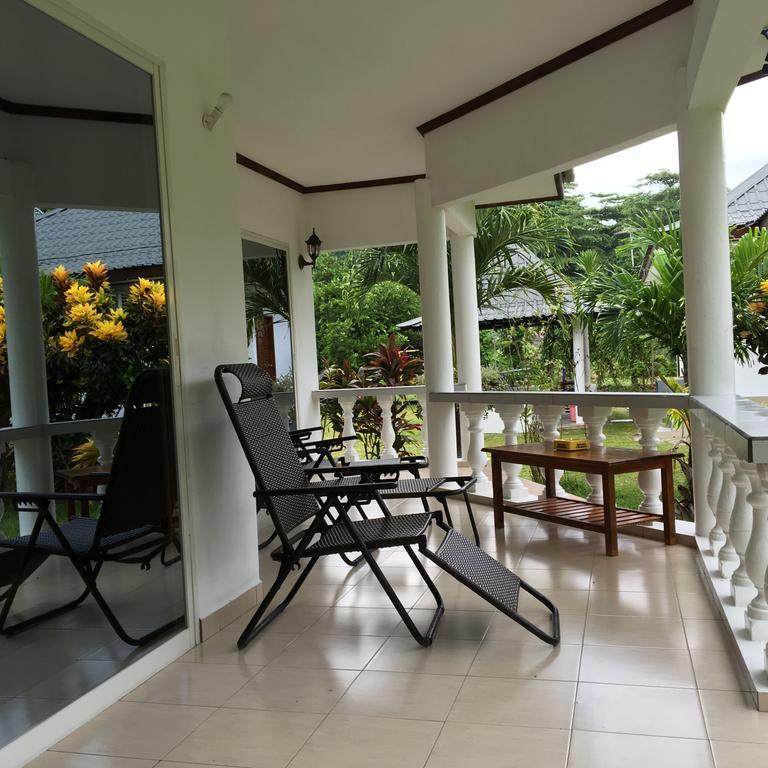 Skyblue Guesthouse - Self Catering باي سانت آن المظهر الخارجي الصورة